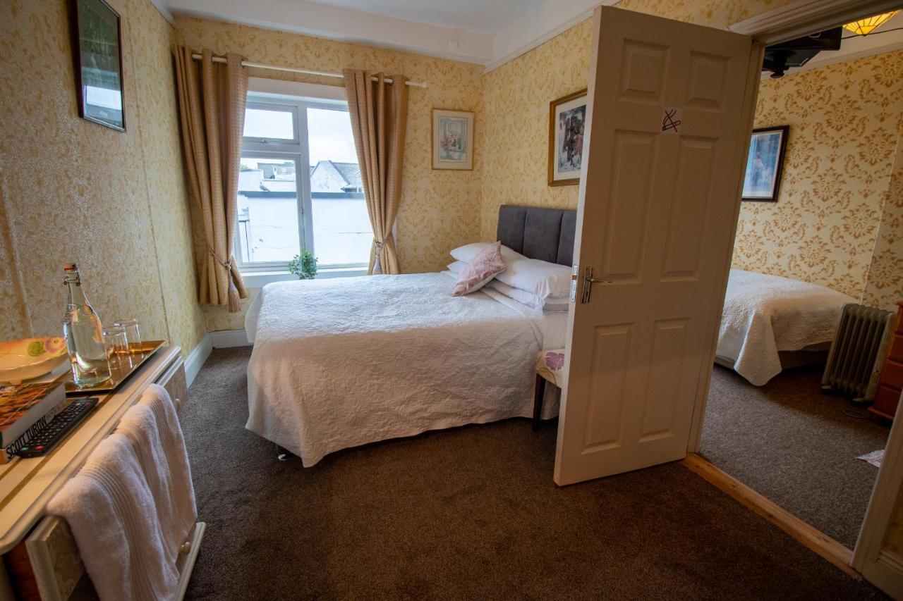 Ryan's Daughter B&B Thurles Bagian luar foto